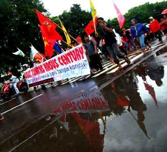 Menuntut Penuntasan Kasus Century