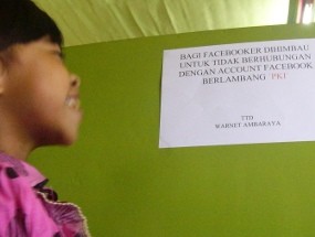Warnet Larang Facebooker Gabung Grup Fans PKI