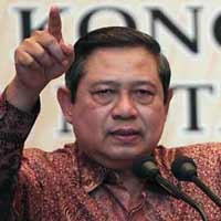 Jelang Kedatangan SBY, Jalanan di Madiun Dibersihkan