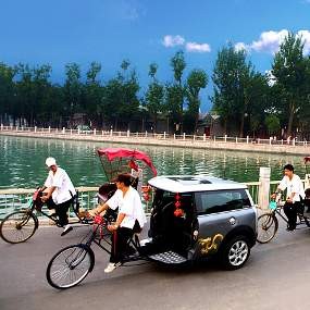 Wah, Taksi di China akan Memakai Mobil Listrik