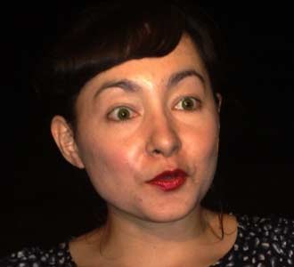 Bibir Merah Dewi Rezer