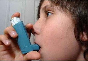 Terlalu Sering Pakai Inhaler Bikin Parah Asma