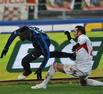 Nyaris, Inter