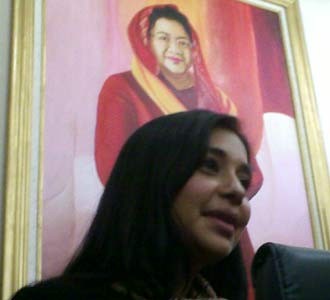 Ayu Azhari Serahkan Syarat ke PDIP