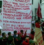 Century dan Demo Mahasiswa: Gitu Aja Kok Repot