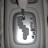 Mobil Matik Kuasai 25 Persen Pasar