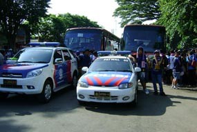 Ribuan Aremania Serbu Lamongan