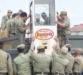 Satpol PP Kembali Tertibkan PKL