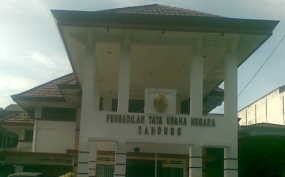 PTUN Bandung Disatroni Maling