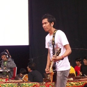 Kolaborasi Dua Budaya Kreasi Mahasiswa