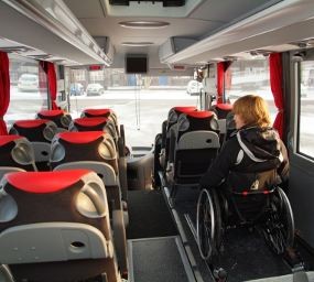 Mercedes L Tourismo untuk Penyandang Cacat 