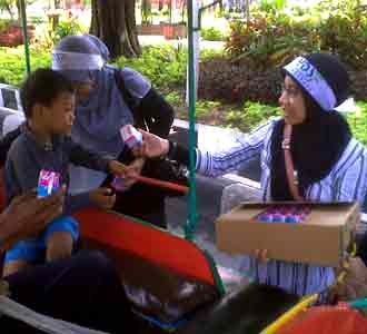 YDSF Bagi-bagi Susu
