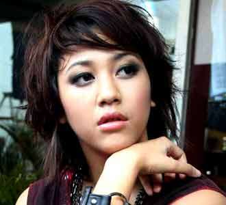 Sherina Sang Penggoda Sherina Sang Penggoda