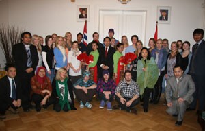 Naik 230% Jumlah Mahasiswa Norwegia Belajar di Bali