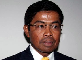 Kesimpulan Sementara Diserahkan ke Fraksi-fraksi