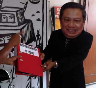 Rapor Merah untuk SBY
