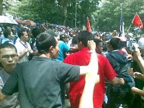 Polisi Akan Lepaskan 3 Demonstran yang Ditangkap