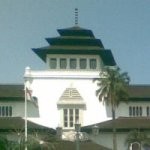 Seribuan Polisi Bersiaga di Gedung Sate