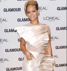 Mesra Dengan Atlet Baseball, Rihanna Ngaku Jomblo