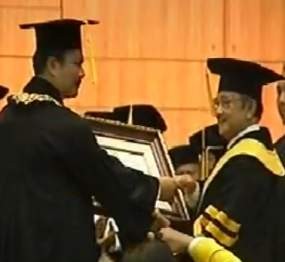 Habibie Minta Pemerintah Naikkan Anggaran Riset 