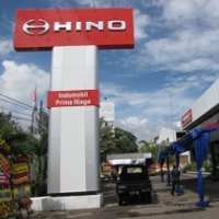 Hino Tambah Showroom di Sunter