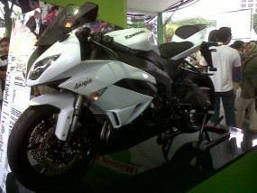 Ninja ZX-6R Siap Keluar Seharga Rp 230 Juta