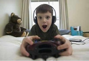 Barang Elektronik Bikin Anak Kuper