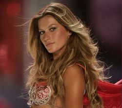 Gisele Bundchen: Melahirkan di Air Tidak Sakit 