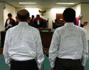 2 Pejabat Dephub Divonis 3 & 2,5 Tahun