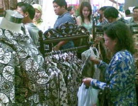 Batik Pasti Menang Lawan Tekstil China