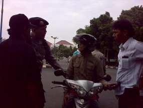 Terobos Jalan Wapres Boediono di Semarang, Pengendara Ditangkap