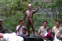 Warga Harap Tetap Bebas Lihat Patung Obama Meski Dipindah