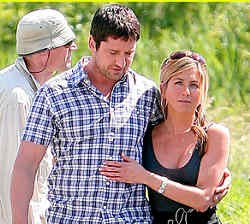 Ultah, Jennifer Aniston Ajak Gerard Butler Liburan