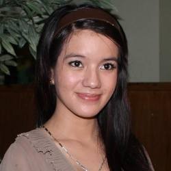 Sheila Marcia Akan Bebas, Maria Joseph Siapkan Cokelat