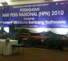 Peringatan HPN, Kartu Pers Nomor Satu Diserahkan ke Tokoh Pers Peringatan HPN, Kartu Pers Nomor Satu Diserahkan ke Tokoh Pers