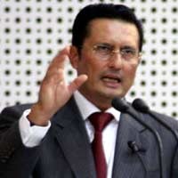 Ditanya Soal Reshufle, Fadel Menghindar