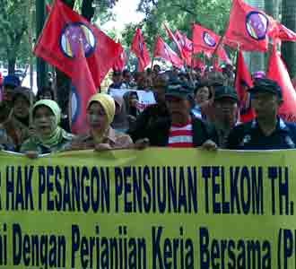 Pensiunan Telkom Tuntut Hak Pensiun