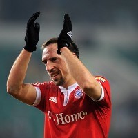 Henry Dekatkan Ribery dengan Barca