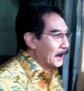 Sidang Diskors, Antasari Makan Siang Ditemani 2 Putrinya