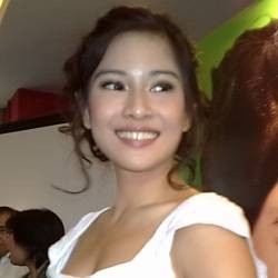 Jelang Dilamar, Dian Sastro Belum Mau Bicara