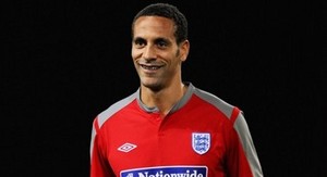 Redknapp Ingin Rio Seperti Bobby Moore