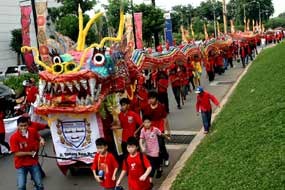 Barongsai Beraksi di Monas, Waspadai Pengalihan Jalur