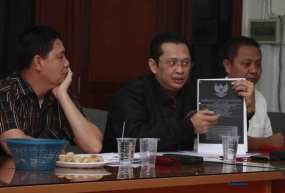 Wahai Rakyat, Siapkan Telor Busuk pada 2 Maret 2010