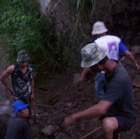 Perabotan 2 Rumah Habis Terseret Arus