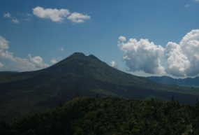 Tebing di Kaki Gunung Guntur Longsor, 4 Kampung Dikosongkan