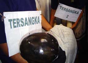 Cemburu, Bontang Bunuh Selingkuhan Pacar