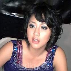 10 Selebriti Indonesia Paling Populer di Twitter  