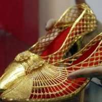 Harga Emas Kembali Melesat