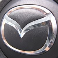 Mazda Mulai Gunakan Ban Serep Standar 