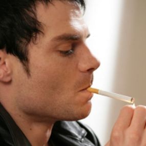  Isap Rokok Sama Saja Makan Aspal